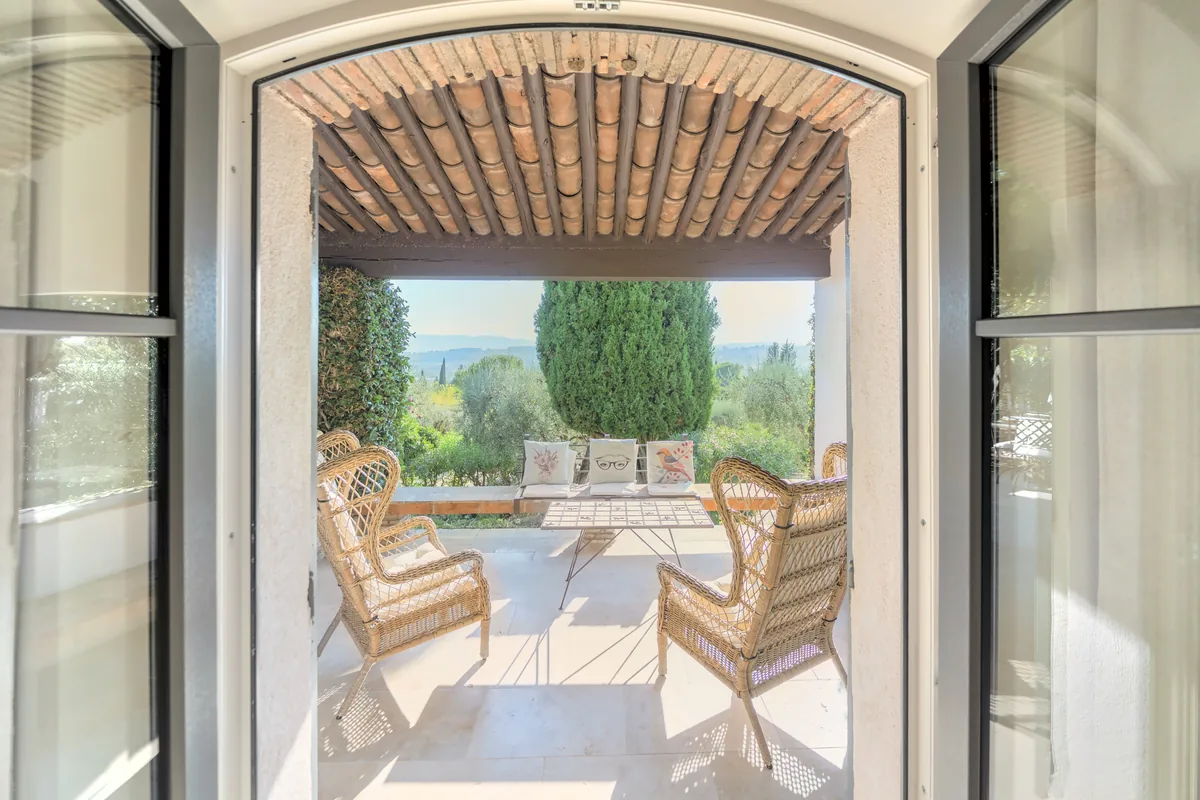 Villa et oliveraie, photographie