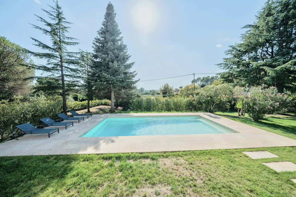 Villa à Châteauneuf-Grasse, photographie