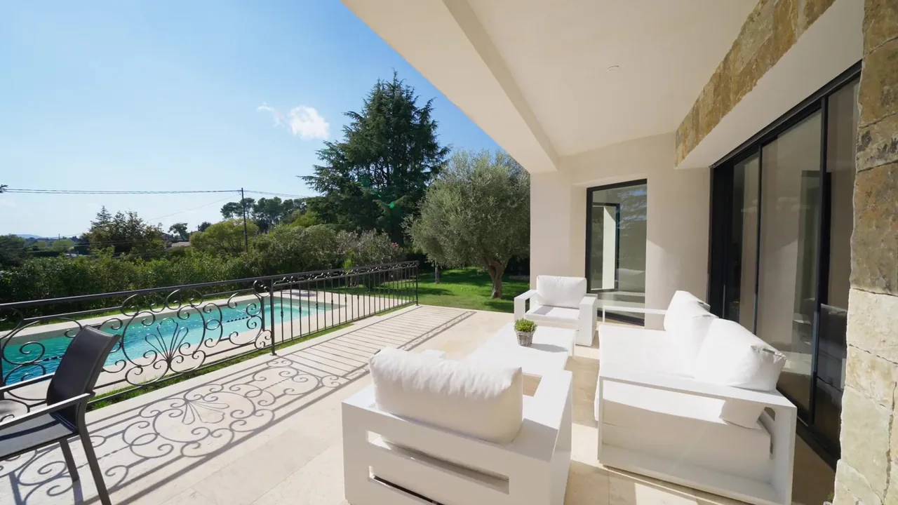 Côte d’Azur Sotheby’s International Realty, Villa à Châteauneuf-Grasse